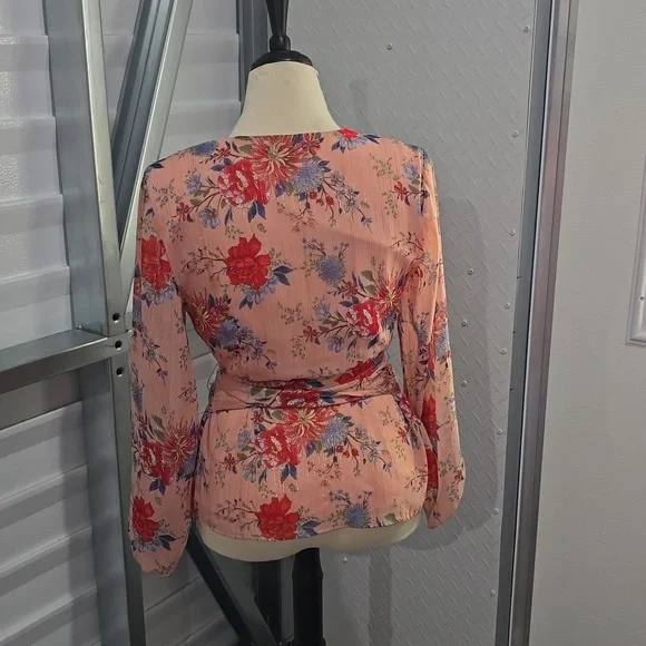 INC Pink floral faux wrap blouse Size‎ Medium - Picture 4 of 11